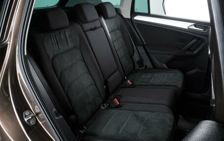 Volkswagen Tiguan II, 2017 год, 2 449 000 рублей, 14 фотография