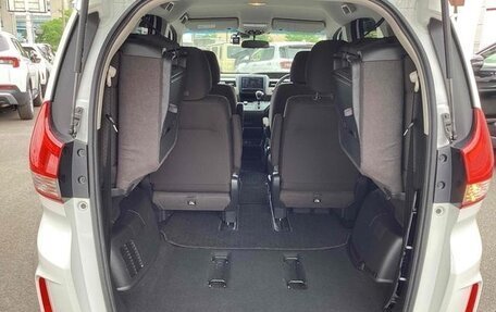 Honda Freed II, 2022 год, 1 350 000 рублей, 8 фотография