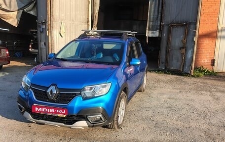 Renault Sandero II рестайлинг, 2018 год, 1 050 000 рублей, 1 фотография