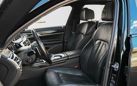 BMW 7 серия, 2017 год, 3 349 000 рублей, 13 фотография