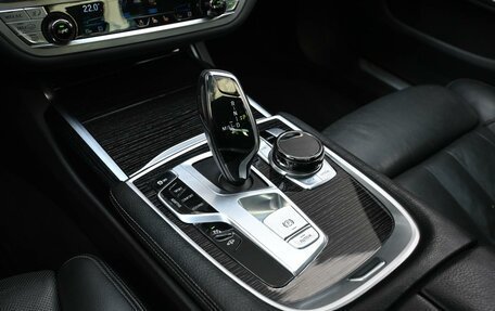 BMW 7 серия, 2017 год, 3 349 000 рублей, 31 фотография