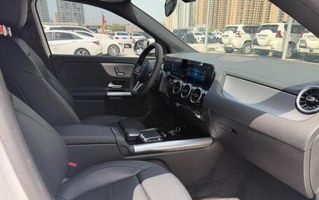 Mercedes-Benz GLA, 2022 год, 2 643 000 рублей, 15 фотография