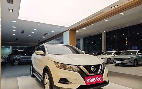 Nissan Qashqai, 2022 год, 1 800 000 рублей, 5 фотография