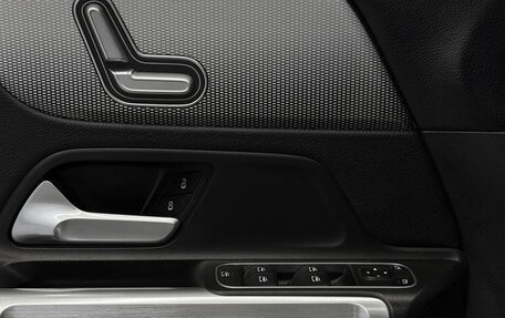 Mercedes-Benz GLB, 2022 год, 2 693 000 рублей, 15 фотография