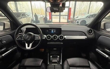 Mercedes-Benz GLB, 2022 год, 2 693 000 рублей, 8 фотография