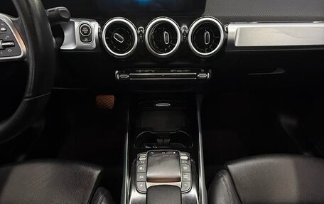 Mercedes-Benz GLB, 2022 год, 2 693 000 рублей, 13 фотография