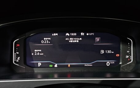 Volkswagen Tiguan II, 2023 год, 2 816 000 рублей, 9 фотография