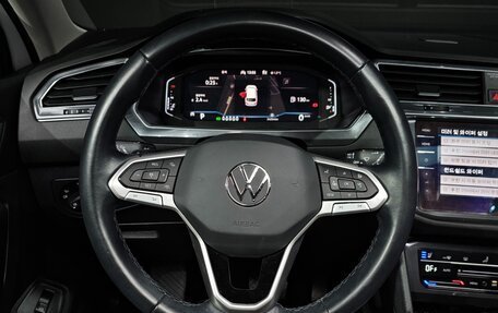 Volkswagen Tiguan II, 2023 год, 2 816 000 рублей, 17 фотография