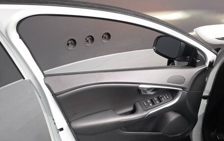 Volvo V40 Cross Country I, 2019 год, 1 450 000 рублей, 15 фотография