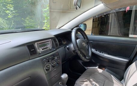 Toyota Corolla, 2003 год, 550 000 рублей, 9 фотография