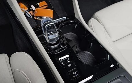 Volvo XC40 I, 2024 год, 4 614 400 рублей, 12 фотография
