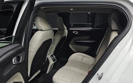 Volvo XC40 I, 2024 год, 4 614 400 рублей, 10 фотография
