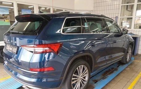 Skoda Kodiaq I, 2022 год, 2 932 000 рублей, 2 фотография