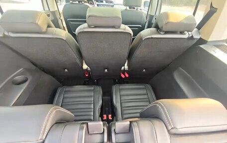 Volkswagen Touran III, 2023 год, 1 860 177 рублей, 19 фотография