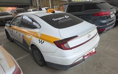 Hyundai Sonata VIII, 2021 год, 1 400 000 рублей, 2 фотография