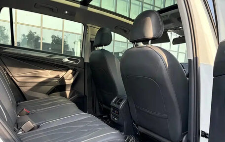 Volkswagen Tiguan II, 2023 год, 2 570 177 рублей, 14 фотография