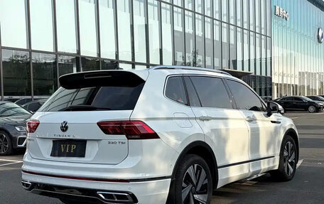 Volkswagen Tiguan II, 2023 год, 2 570 177 рублей, 6 фотография