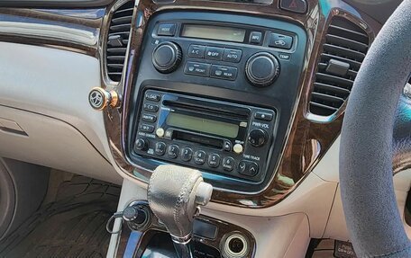 Toyota Kluger I, 2002 год, 750 000 рублей, 4 фотография