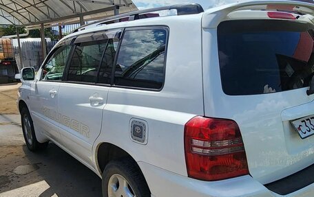 Toyota Kluger I, 2002 год, 750 000 рублей, 10 фотография