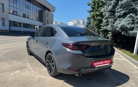 Mazda 3, 2022 год, 2 200 000 рублей, 4 фотография