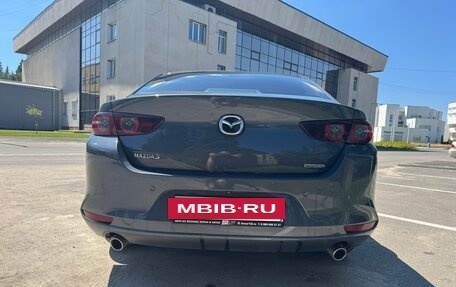 Mazda 3, 2022 год, 2 200 000 рублей, 5 фотография