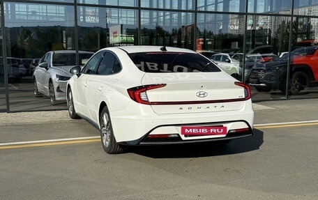 Hyundai Sonata VIII, 2021 год, 2 340 000 рублей, 5 фотография