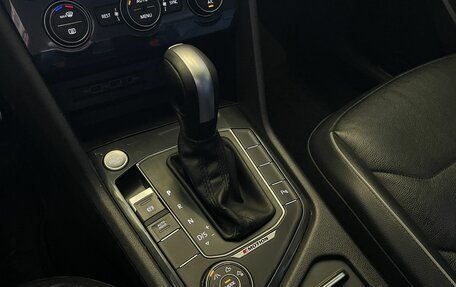 Volkswagen Tiguan II, 2020 год, 2 890 000 рублей, 12 фотография