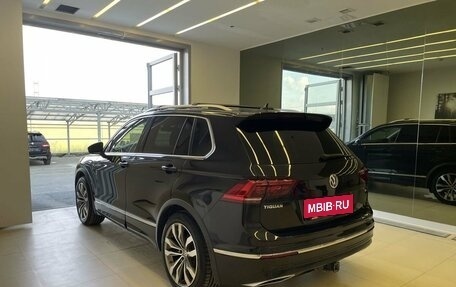 Volkswagen Tiguan II, 2020 год, 2 890 000 рублей, 6 фотография