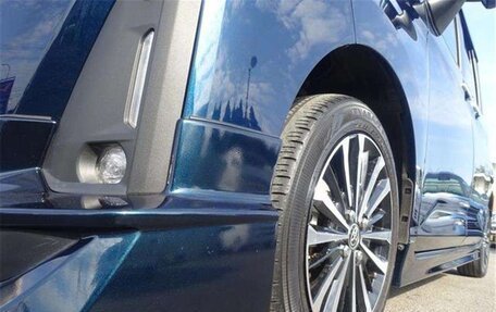 Toyota Roomy I, 2023 год, 1 050 000 рублей, 7 фотография