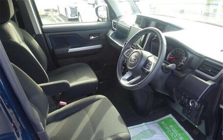 Toyota Roomy I, 2023 год, 1 050 000 рублей, 9 фотография