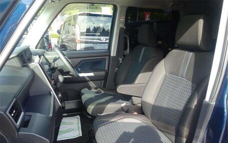 Toyota Roomy I, 2023 год, 1 050 000 рублей, 10 фотография