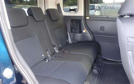 Toyota Roomy I, 2023 год, 1 050 000 рублей, 25 фотография