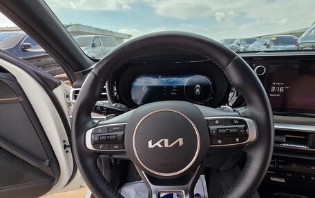 KIA K5, 2023 год, 3 370 017 рублей, 9 фотография