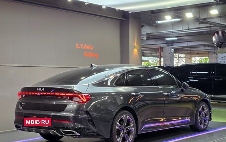 KIA K5, 2023 год, 1 880 017 рублей, 2 фотография
