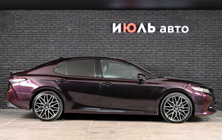 Toyota Camry, 2018 год, 2 860 000 рублей, 9 фотография