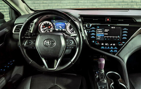 Toyota Camry, 2018 год, 2 860 000 рублей, 20 фотография