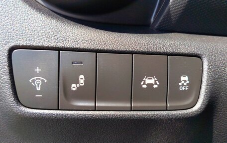 Hyundai Kona I, 2019 год, 1 910 000 рублей, 20 фотография