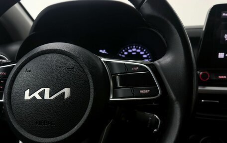 KIA Cerato IV, 2022 год, 2 300 000 рублей, 13 фотография