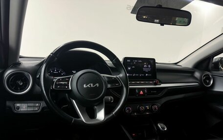 KIA Cerato IV, 2022 год, 2 300 000 рублей, 20 фотография
