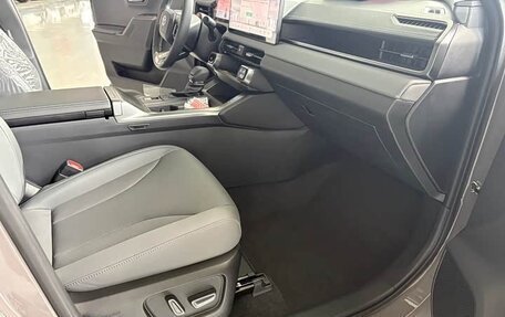 Toyota RAV4, 2026 год, 4 245 000 рублей, 11 фотография
