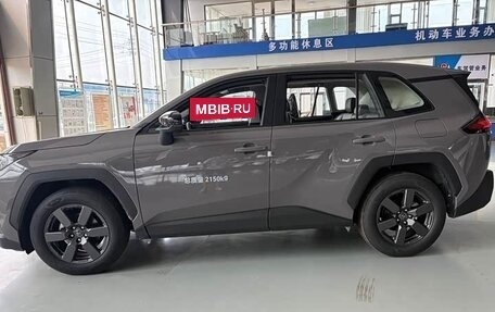 Toyota RAV4, 2026 год, 4 245 000 рублей, 4 фотография