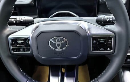 Toyota RAV4, 2026 год, 4 245 000 рублей, 15 фотография