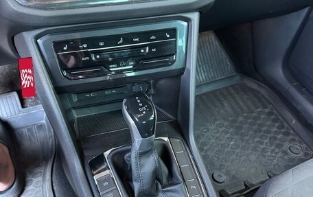 Volkswagen Tiguan II, 2020 год, 2 780 000 рублей, 9 фотография