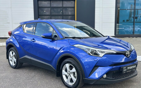 Toyota C-HR I рестайлинг, 2019 год, 2 590 000 рублей, 3 фотография