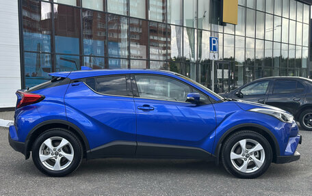 Toyota C-HR I рестайлинг, 2019 год, 2 590 000 рублей, 5 фотография