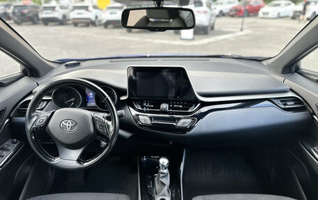 Toyota C-HR I рестайлинг, 2019 год, 2 590 000 рублей, 17 фотография