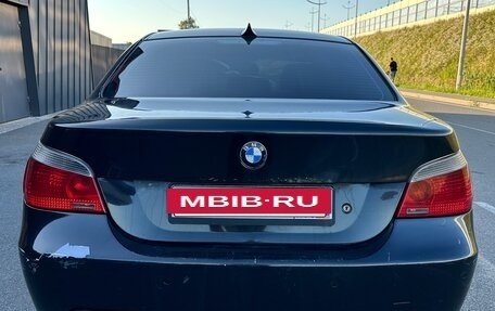 BMW 5 серия, 2004 год, 750 000 рублей, 6 фотография