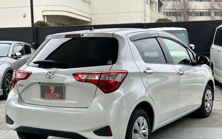 Toyota Vitz, 2018 год, 670 000 рублей, 4 фотография