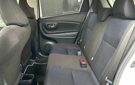 Toyota Vitz, 2018 год, 670 000 рублей, 18 фотография