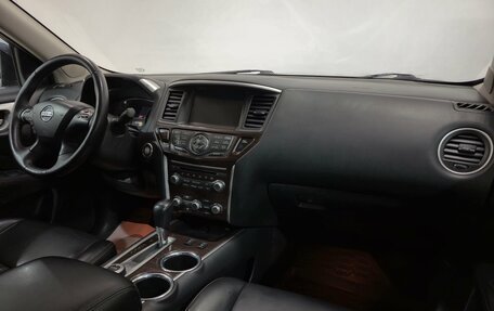 Nissan Pathfinder, 2015 год, 1 780 000 рублей, 16 фотография
